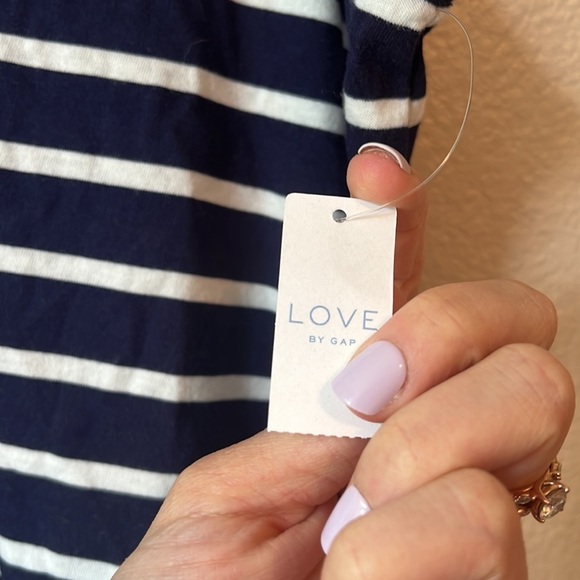 LOVE by GAP Navy & White striped Tank Top Sz Small NWT - Picture 3 of 6